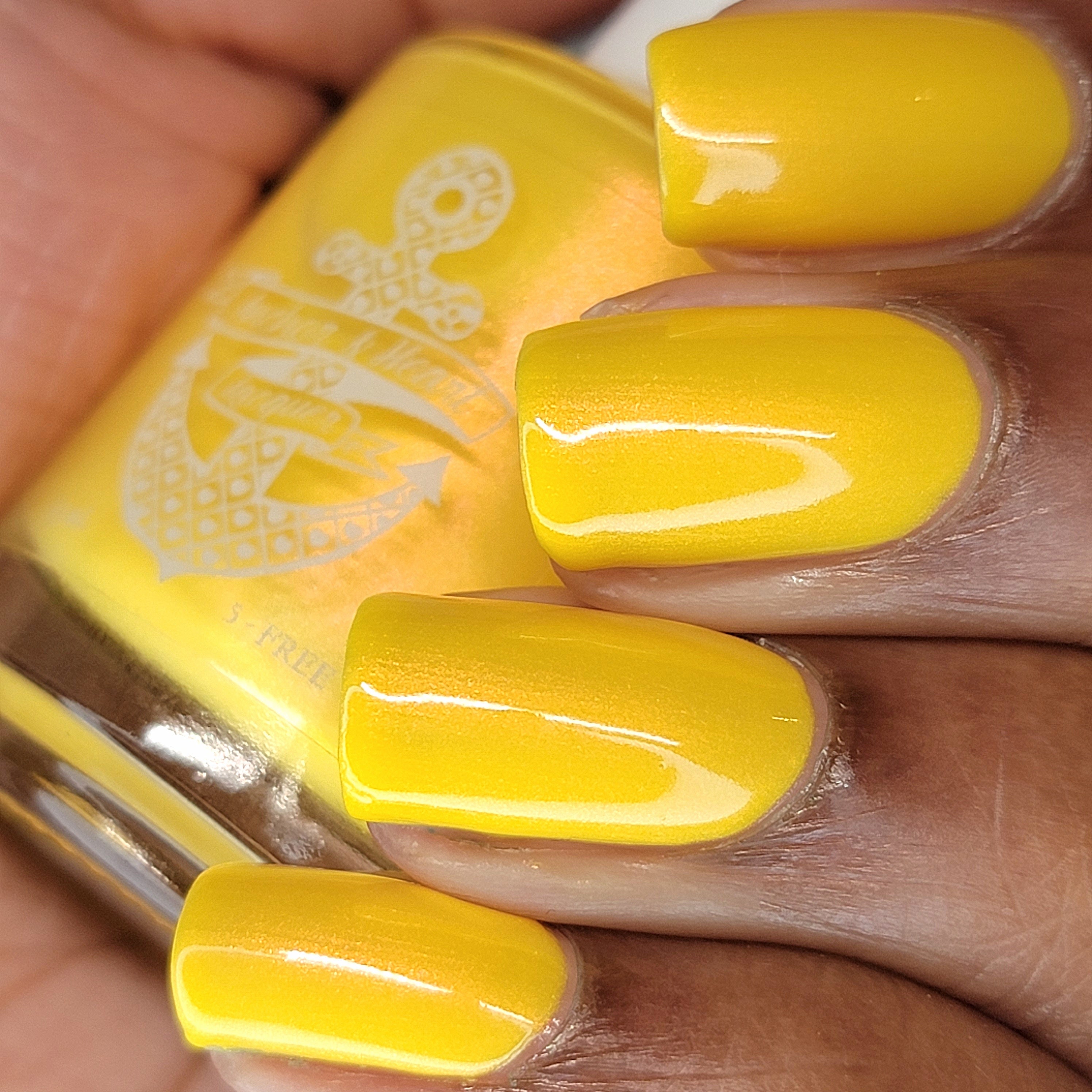 Yellow Nails Are The Key To Acing Summer - VIVA GLAM MAGAZINE™